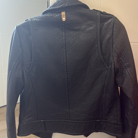 Leather jacket - Picture 6 of 6